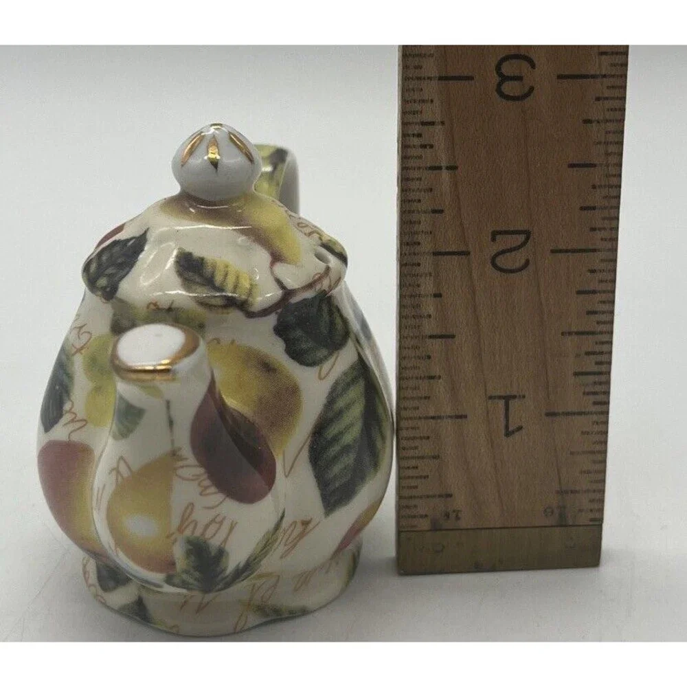 Mayfair Collection By Jay Salt And Pepper Shakers Vintage Fruit Design